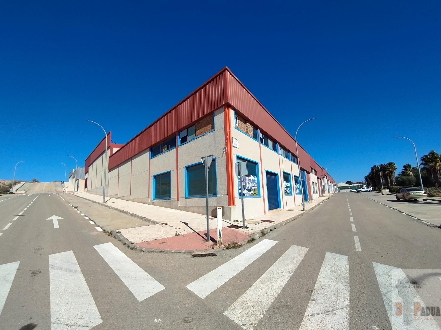 Venta de nave en Campillos