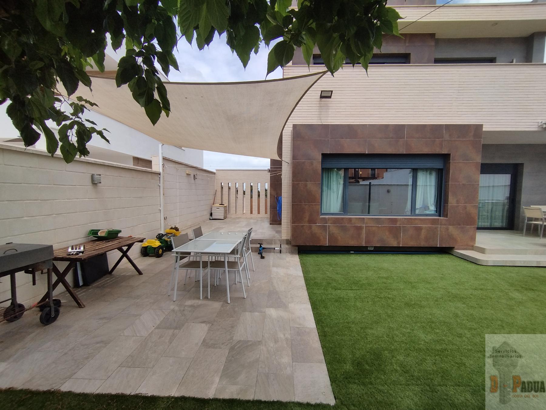 Venta de chalet en Antequera