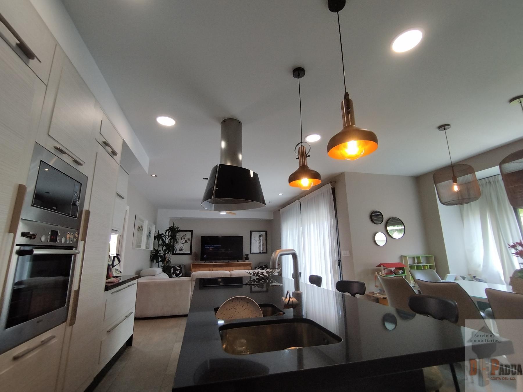 Venta de chalet en Antequera