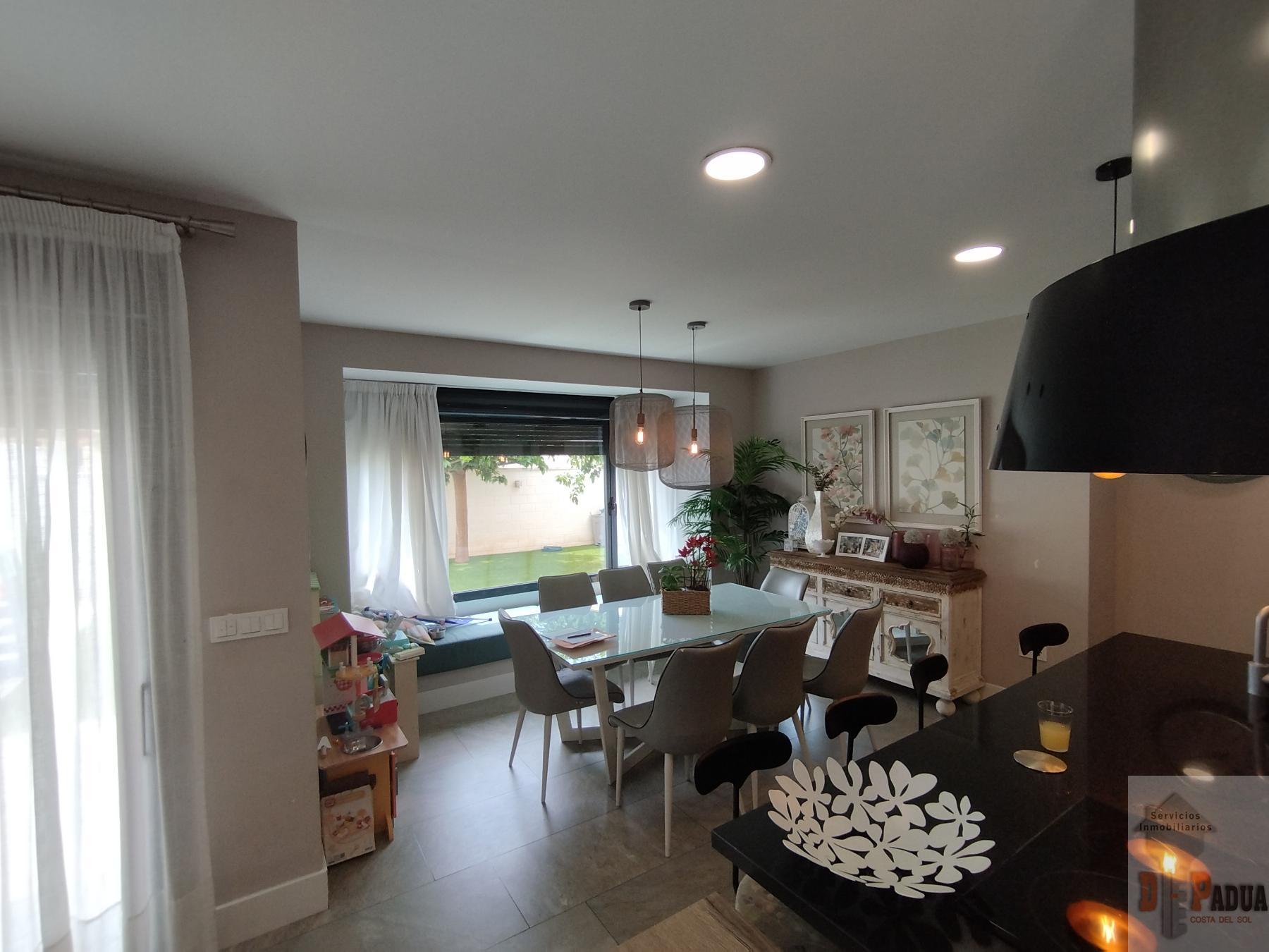 Venta de chalet en Antequera
