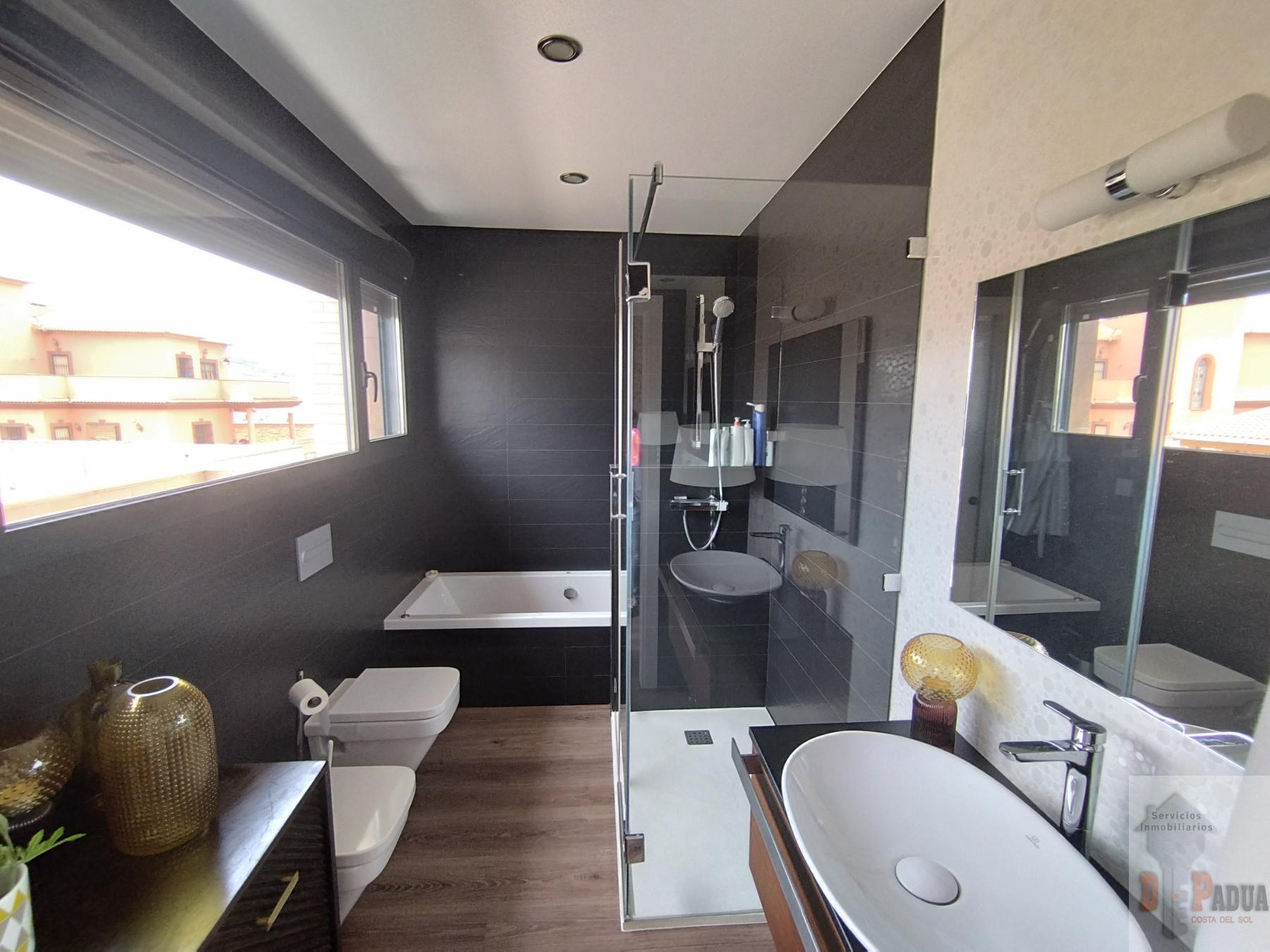 Venta de chalet en Antequera