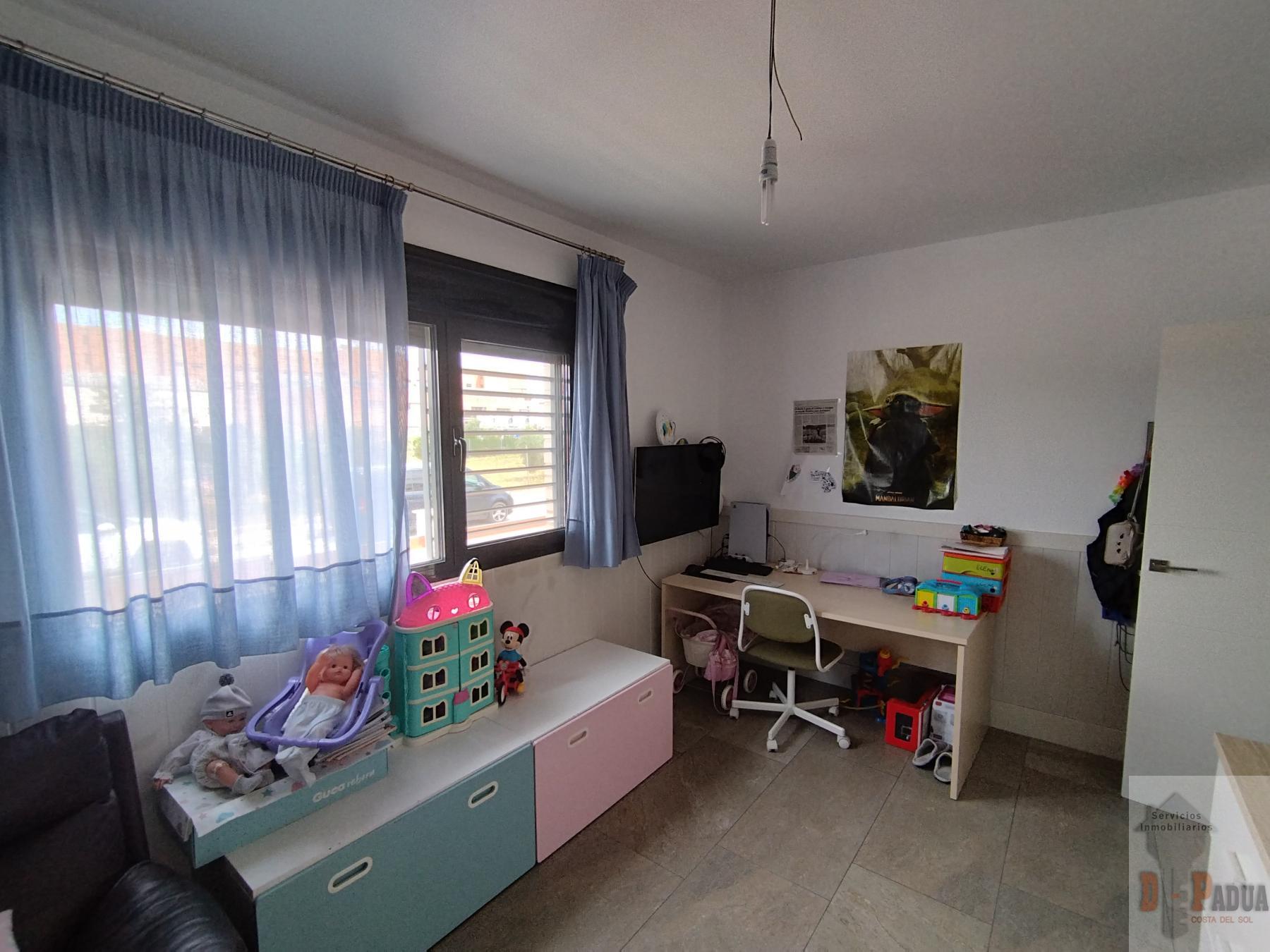 Venta de chalet en Antequera