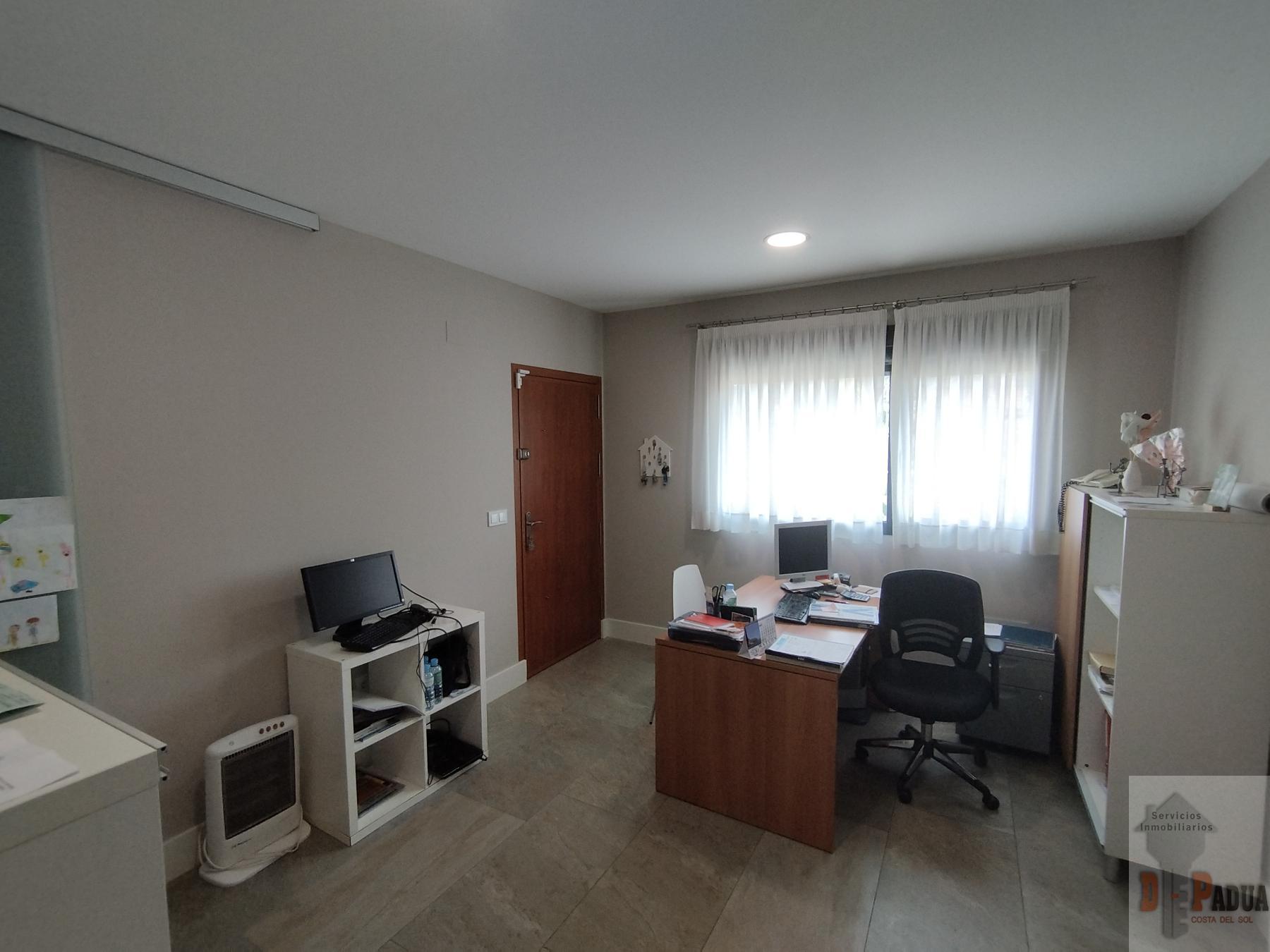 Venta de chalet en Antequera