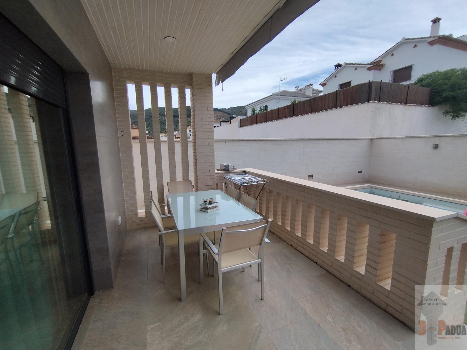 Venta de chalet en Antequera