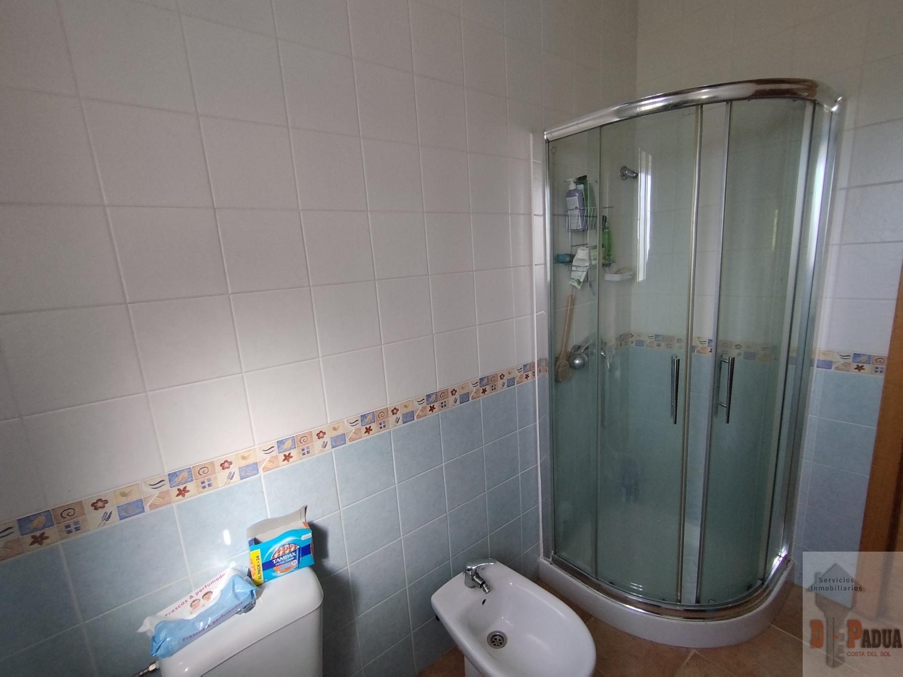 For sale of house in Campillos