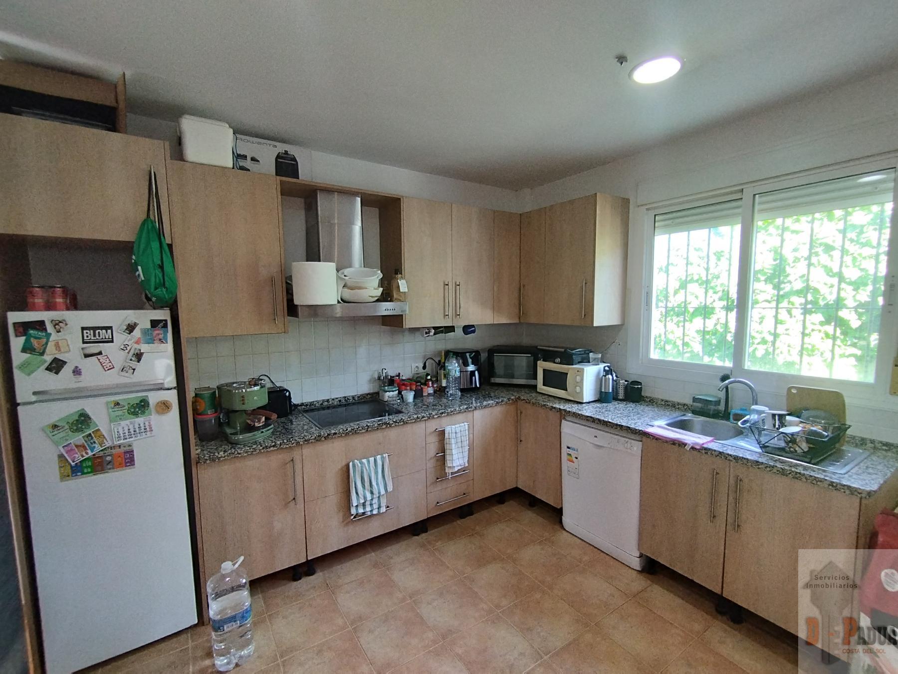 For sale of house in Campillos