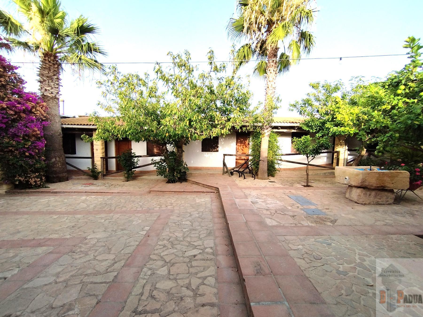 For sale of rural property in Campillos