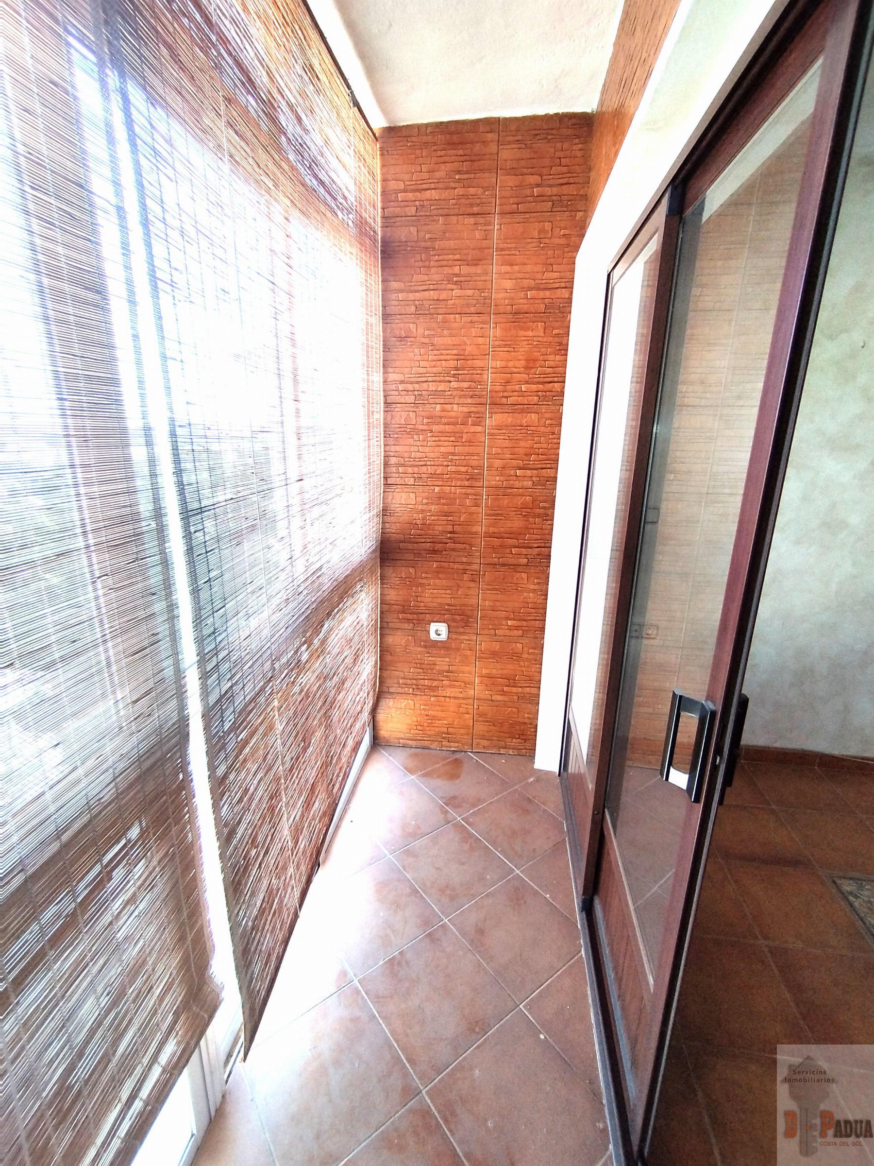 For sale of flat in Campillos
