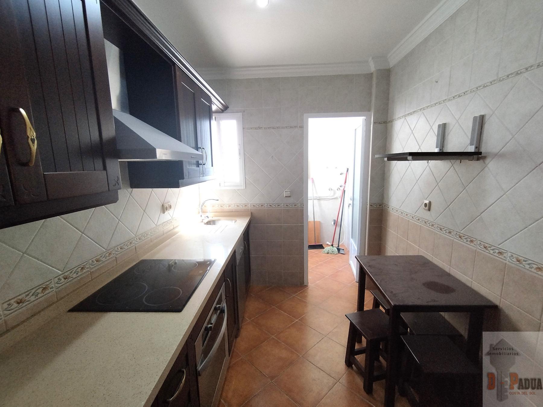 For sale of flat in Campillos