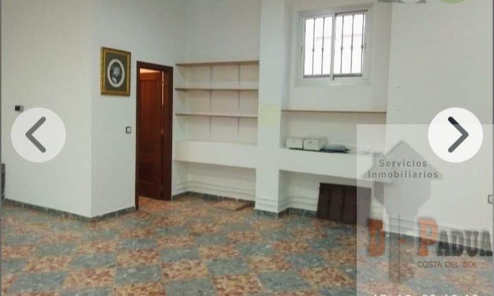 Venta de local comercial en Teba