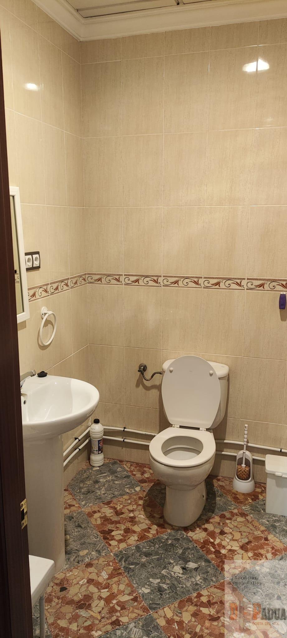 Venta de local comercial en Teba