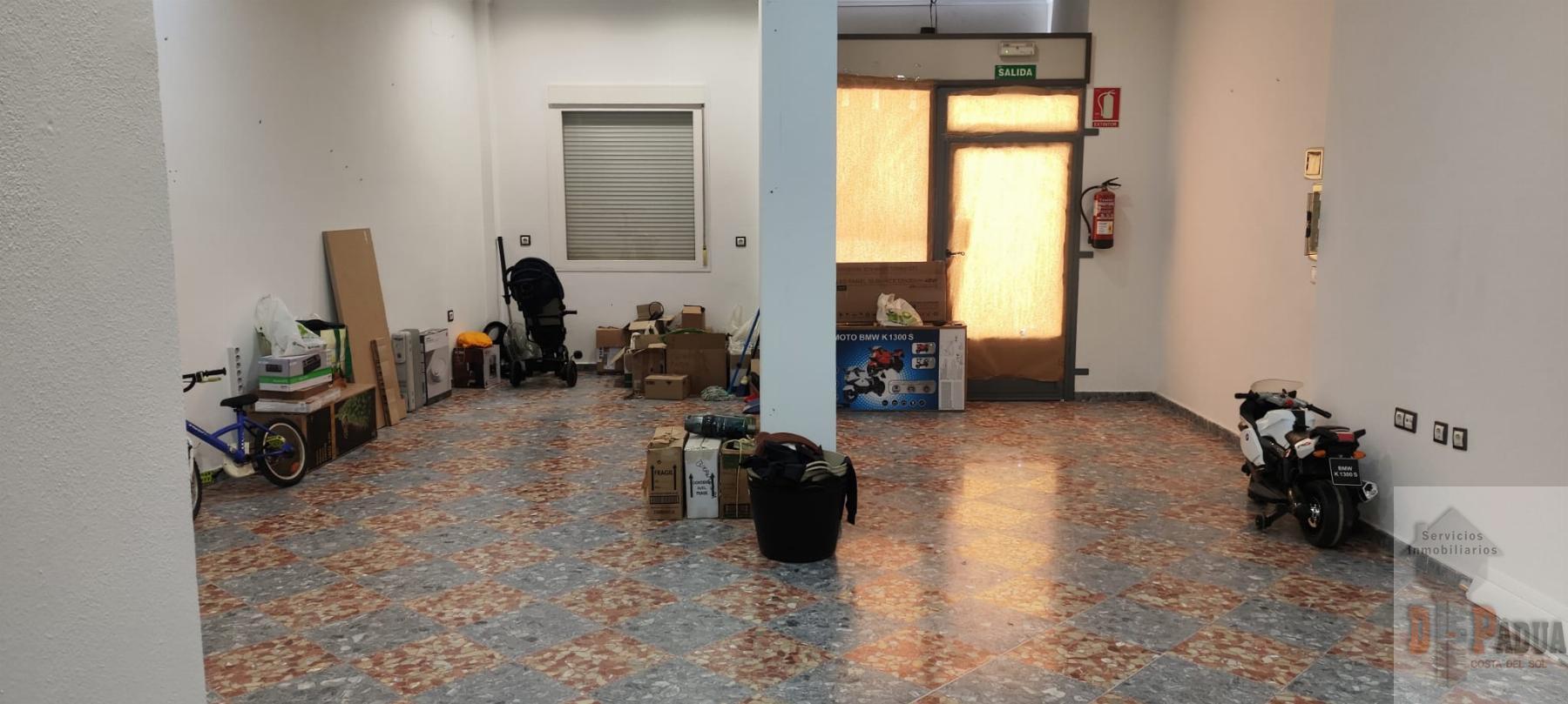 Venta de local comercial en Teba