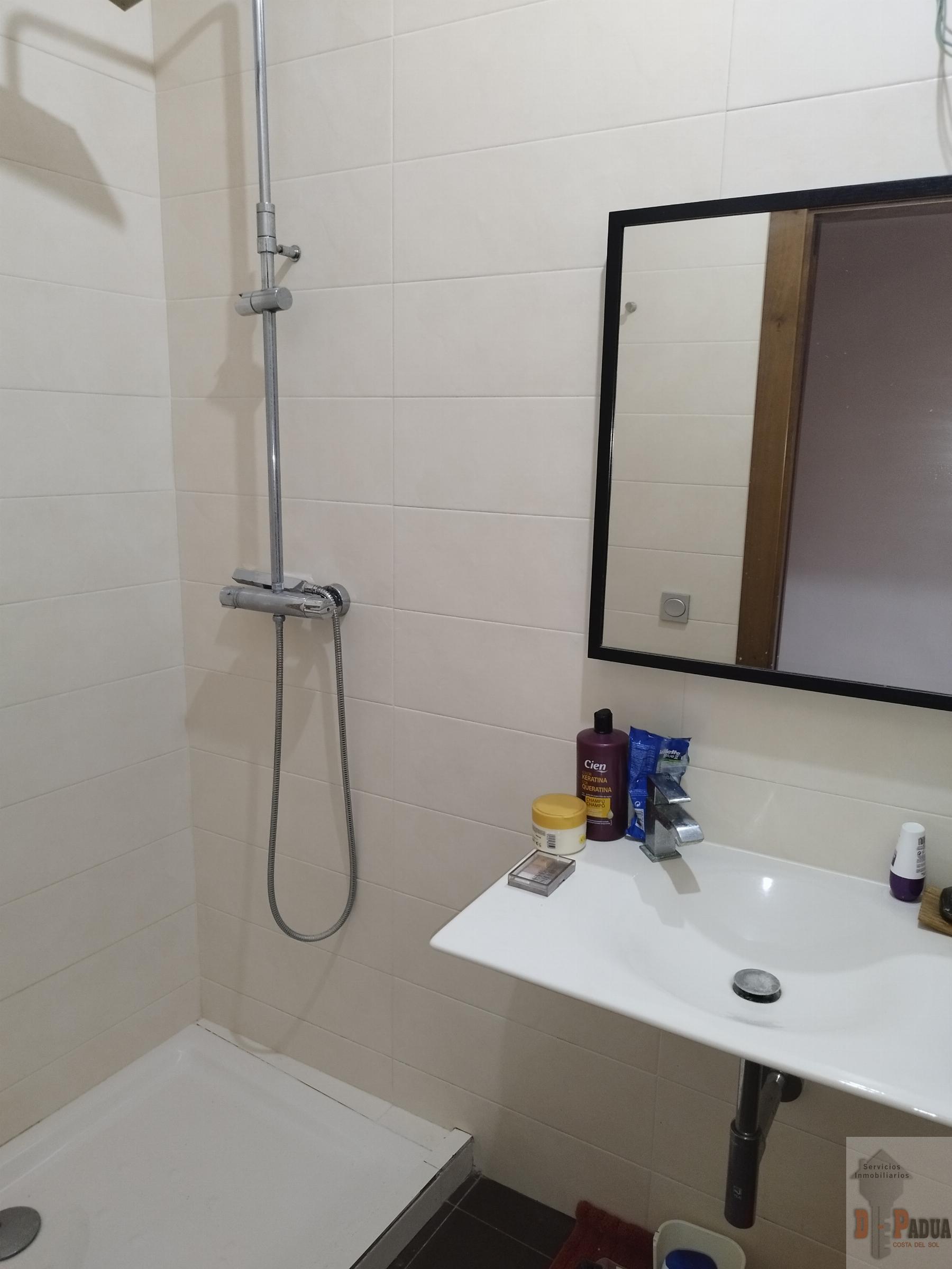 Venta de casa en Teba