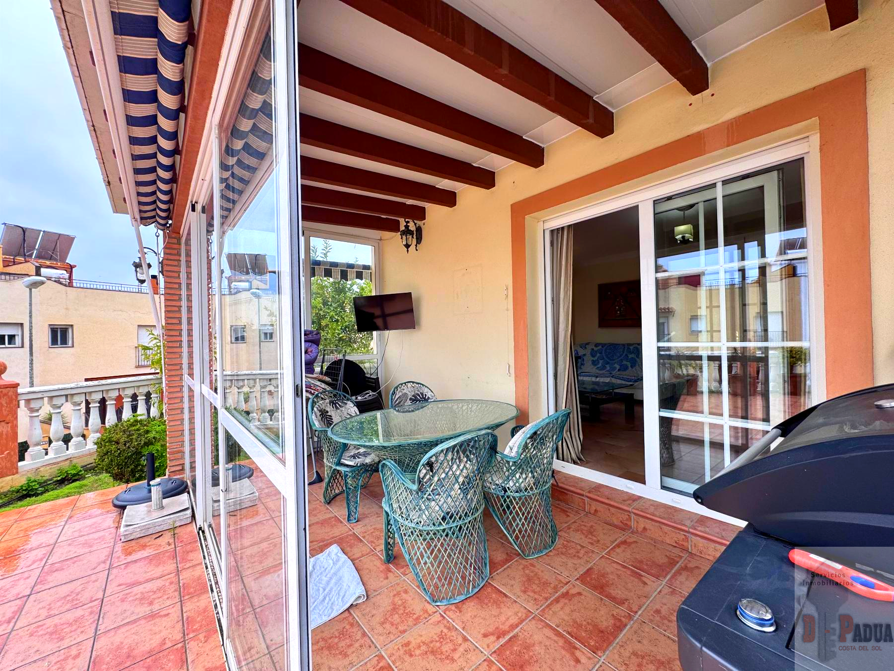 For sale of chalet in Benajarafe