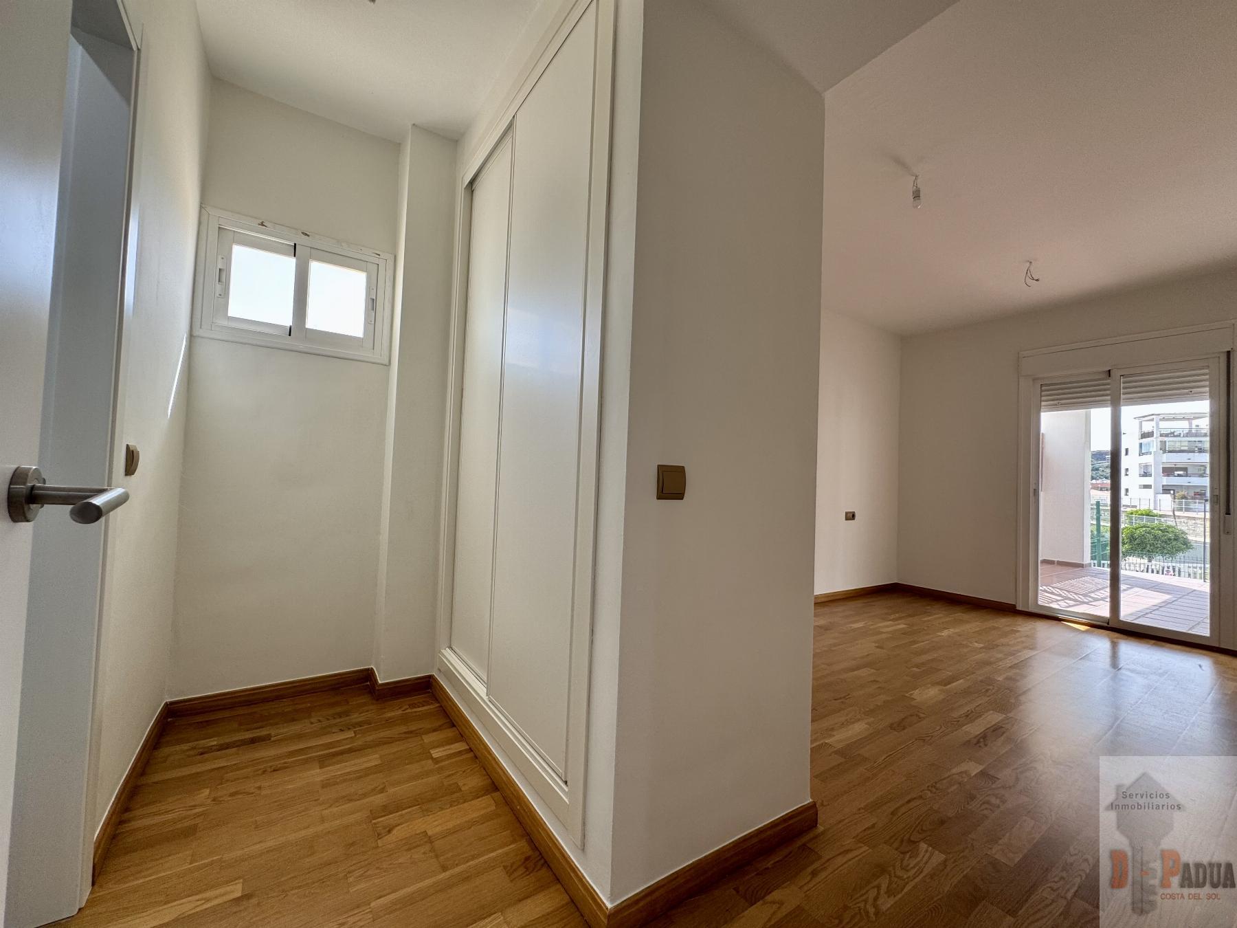 Venta de piso en Rincón de la Victoria