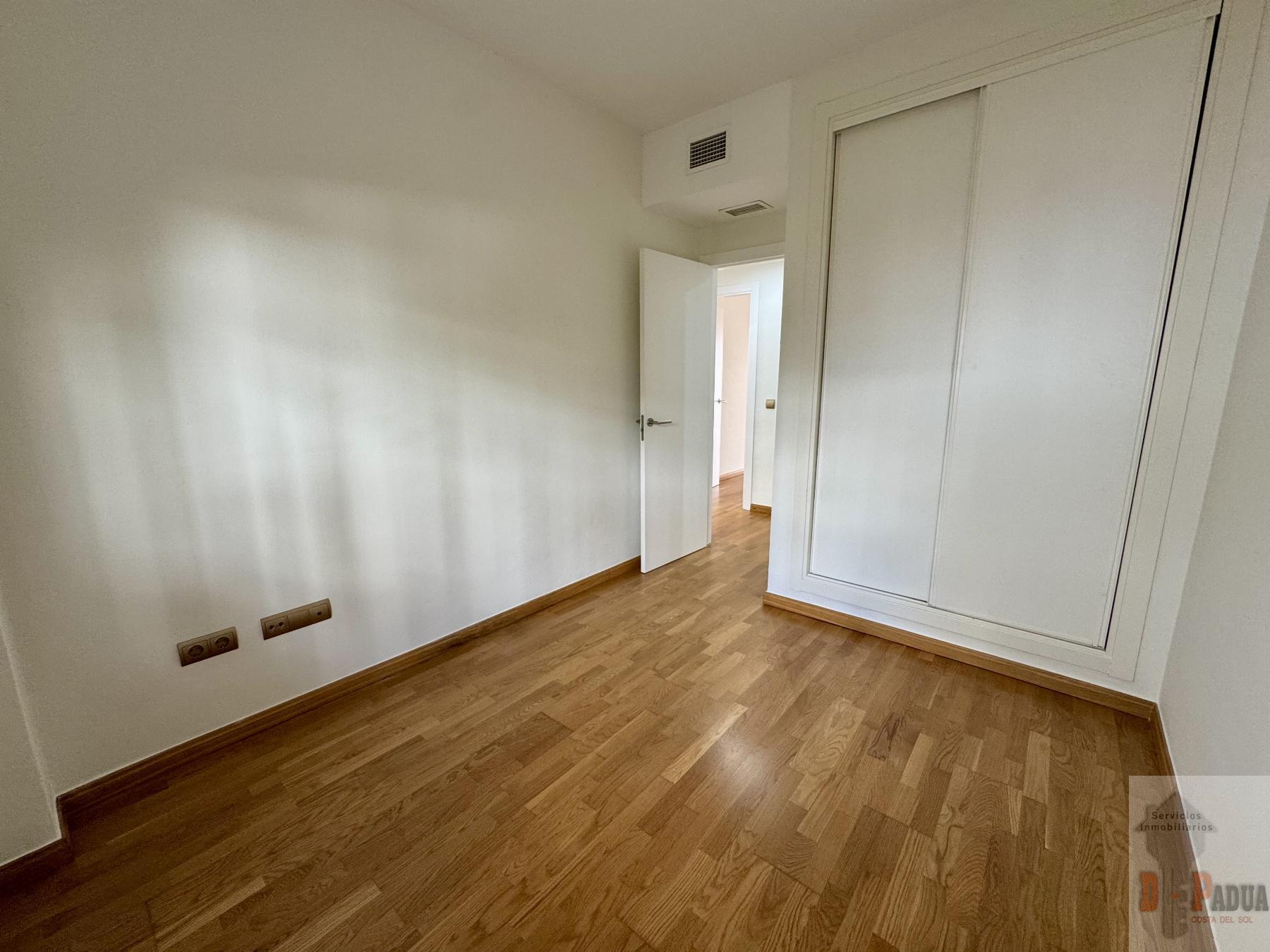 Venta de piso en Rincón de la Victoria