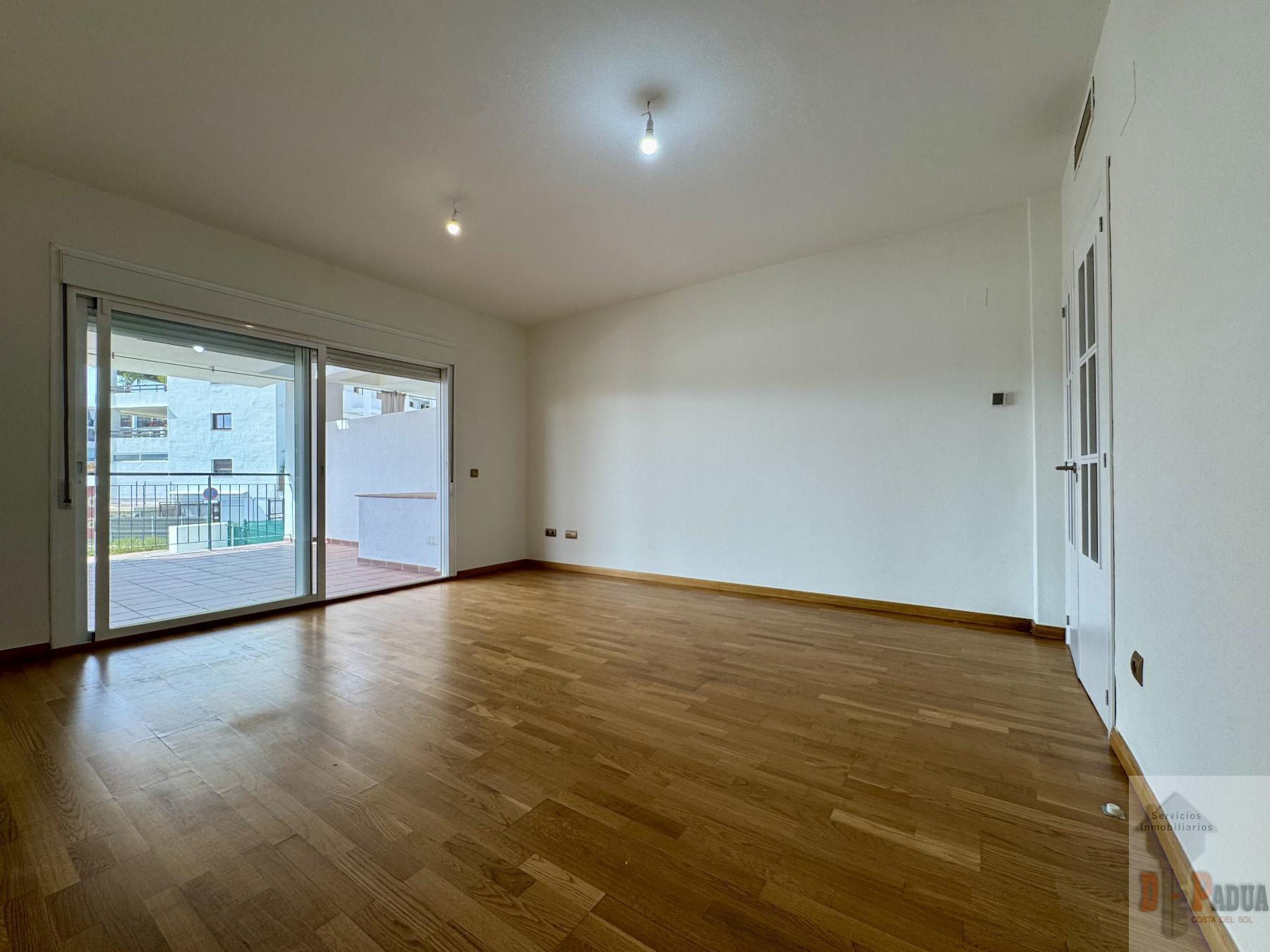 Venta de piso en Rincón de la Victoria
