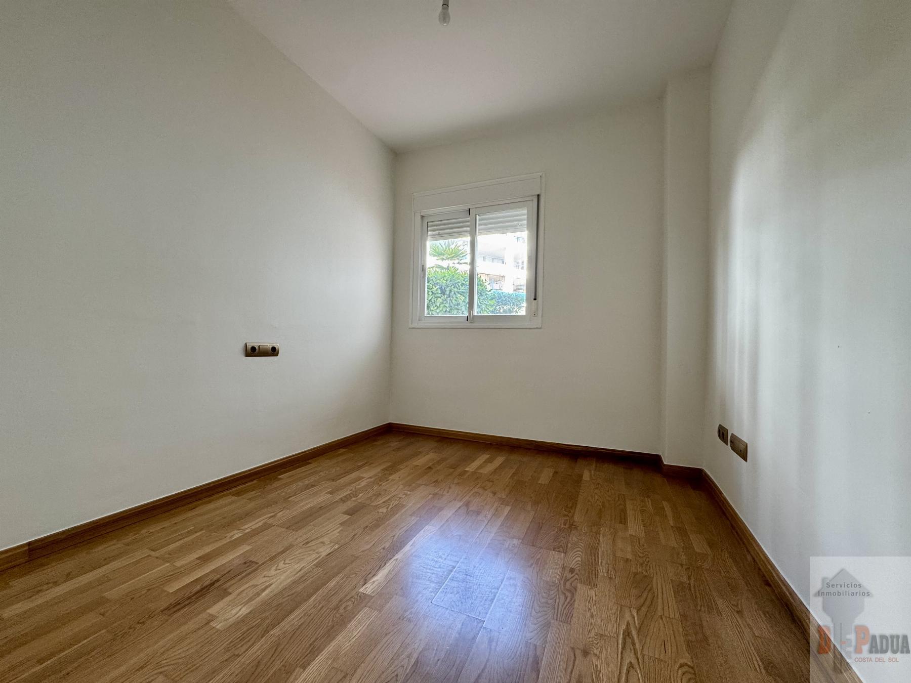 Venta de piso en Rincón de la Victoria