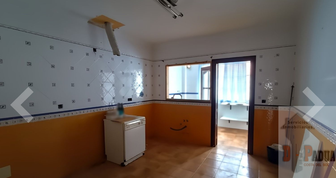 For sale of flat in Campillos