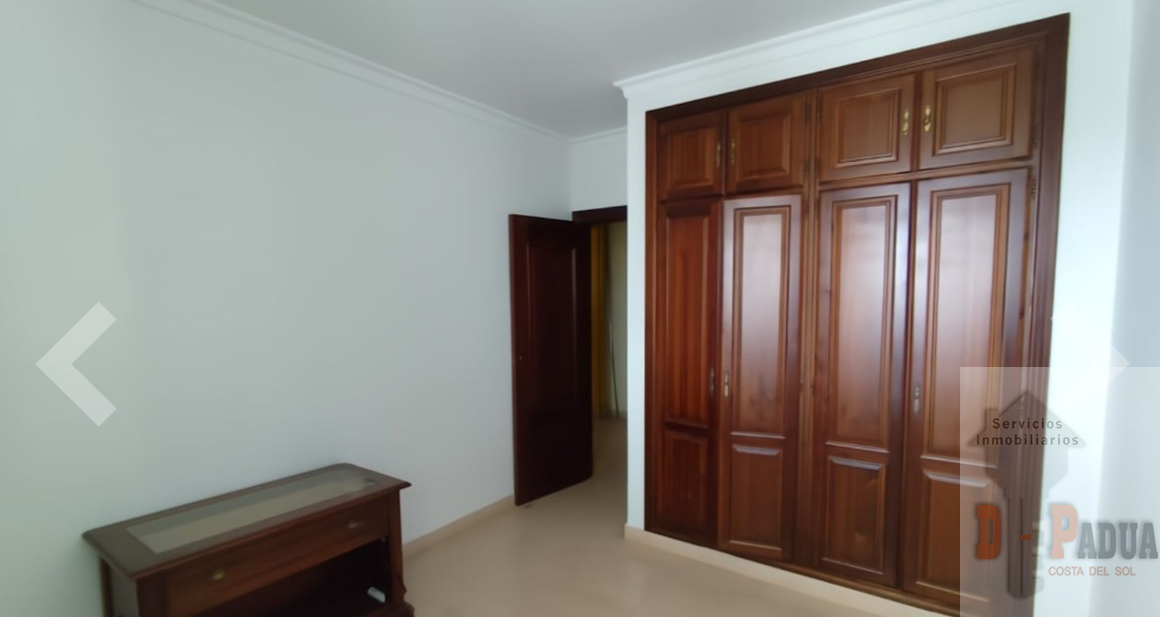 For sale of flat in Campillos