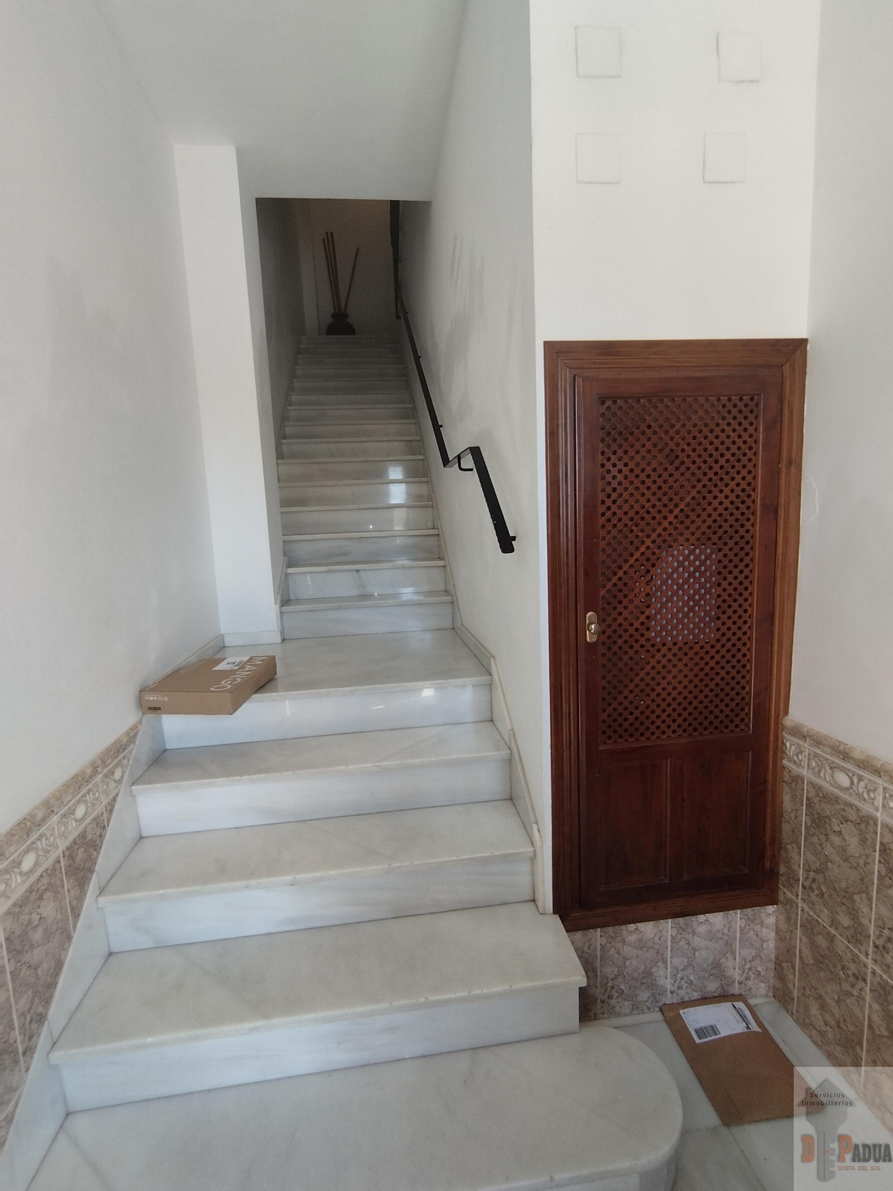 For sale of flat in Campillos