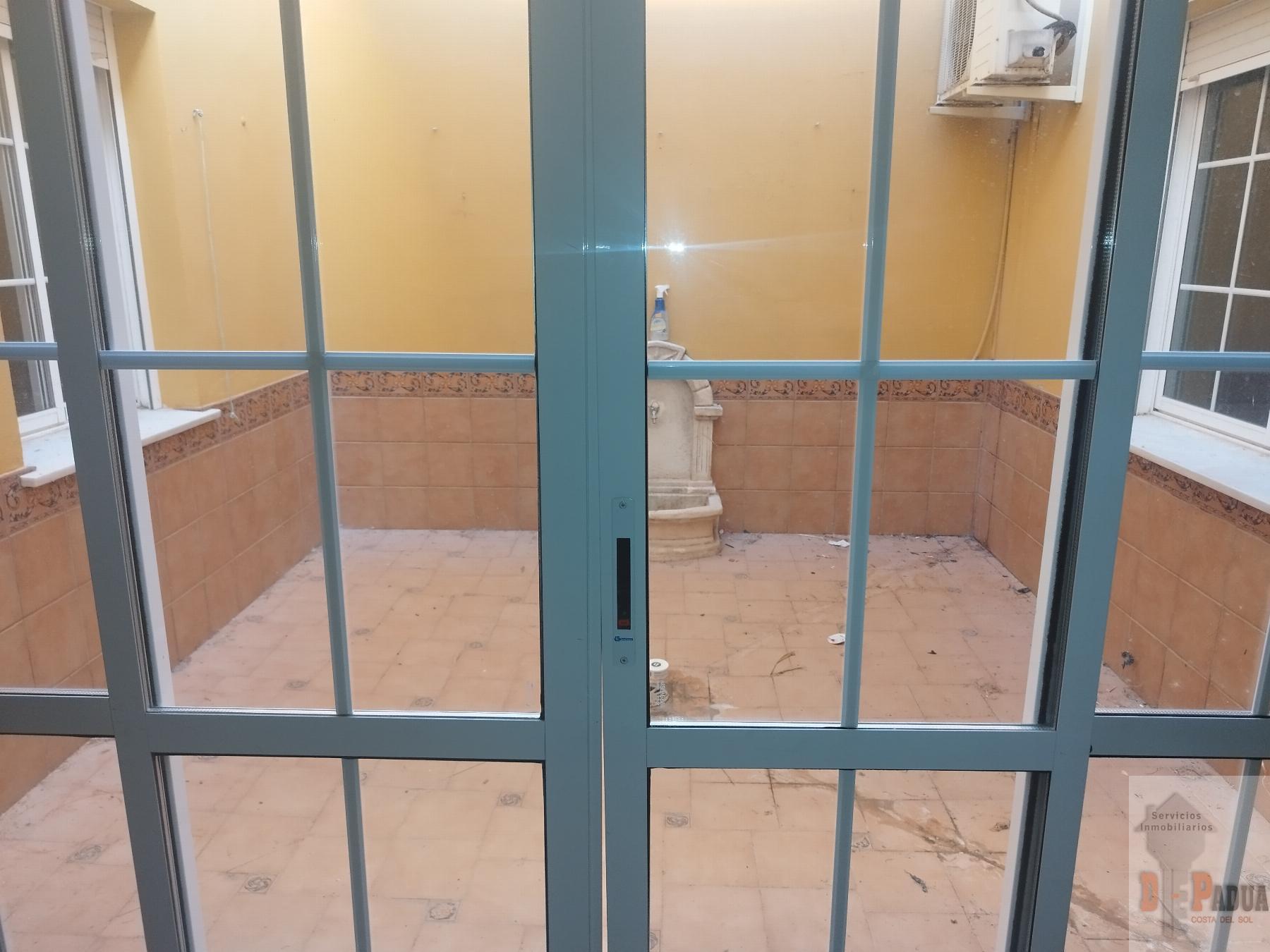 For sale of flat in Campillos