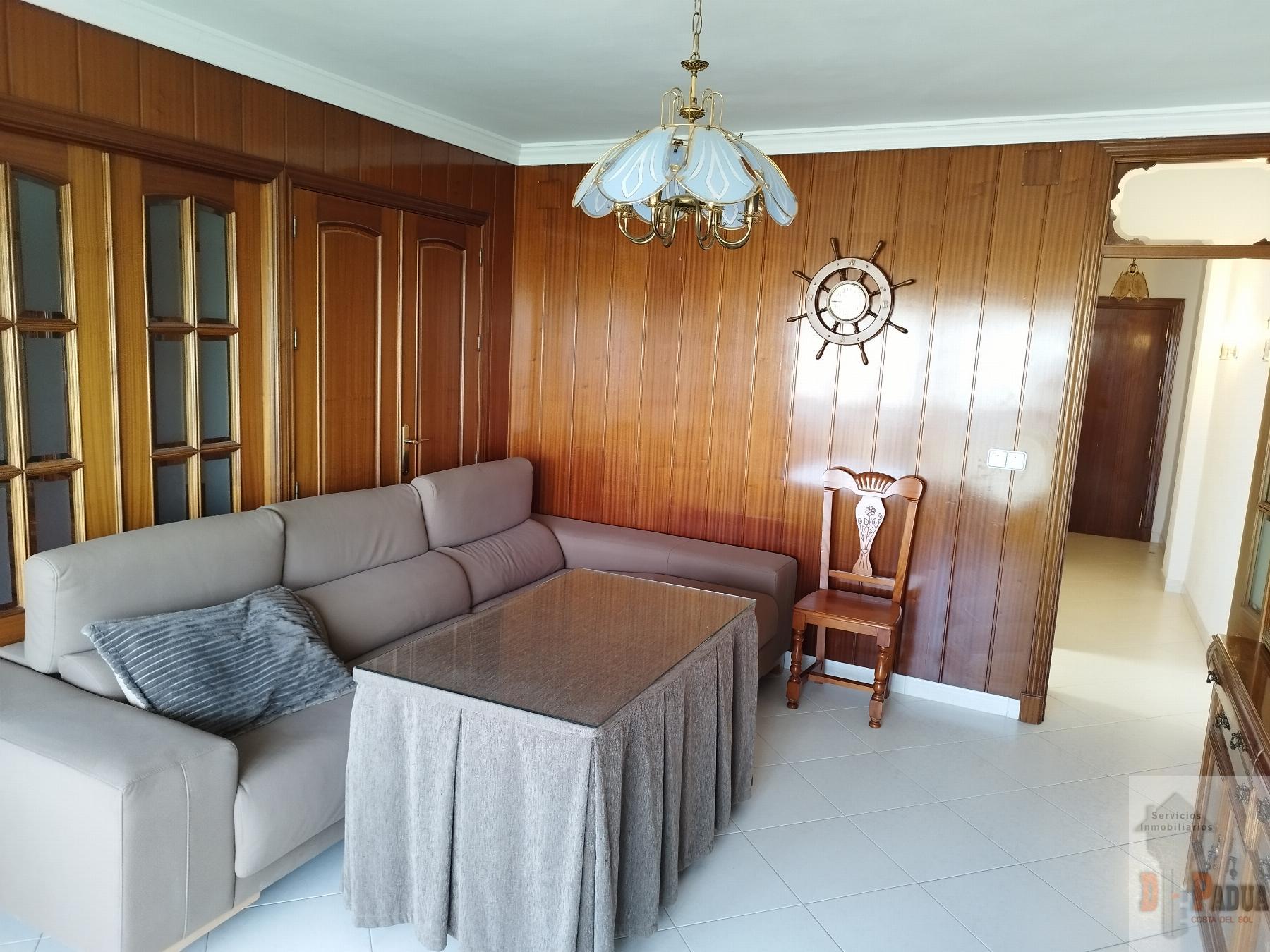 For sale of flat in Campillos