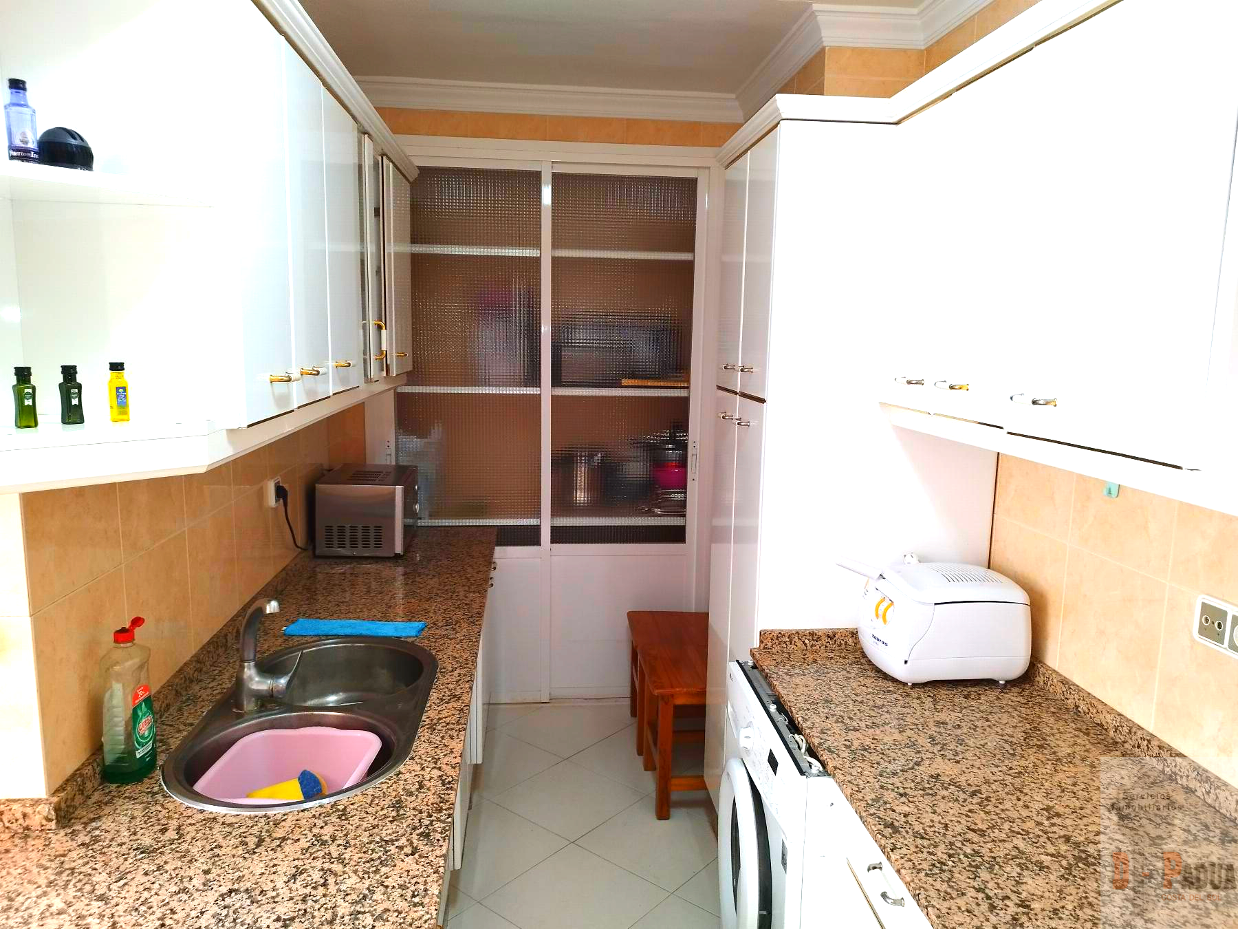 For sale of flat in Campillos