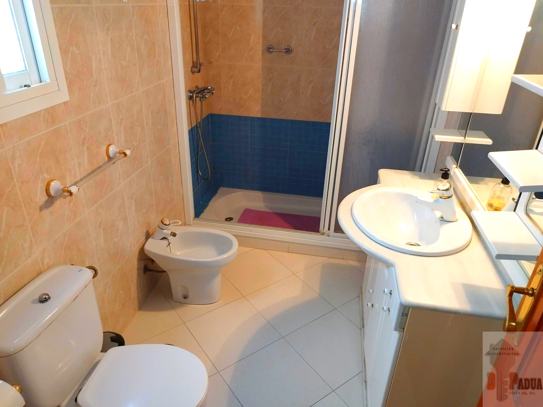 For sale of flat in Campillos