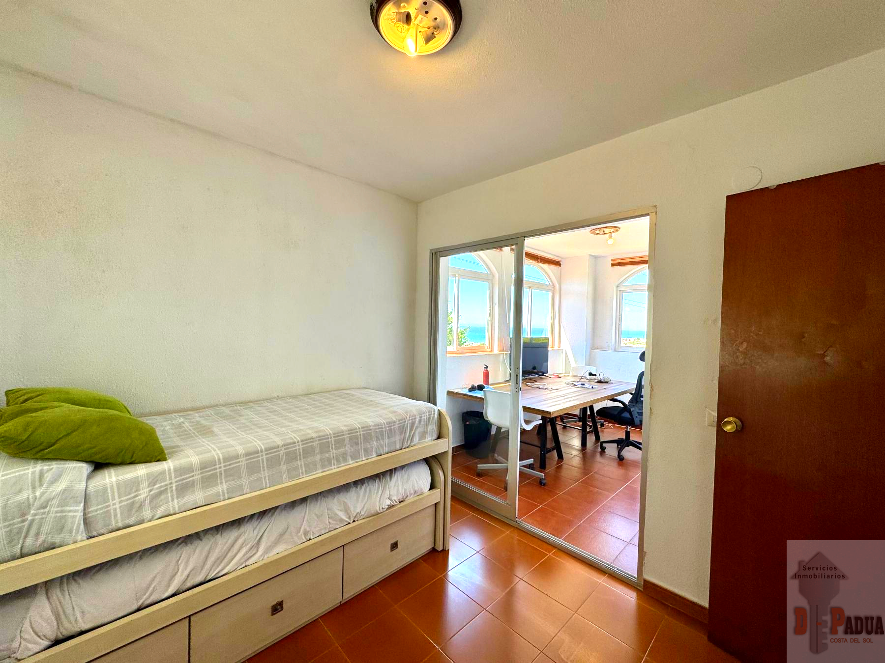 For sale of chalet in Chilches