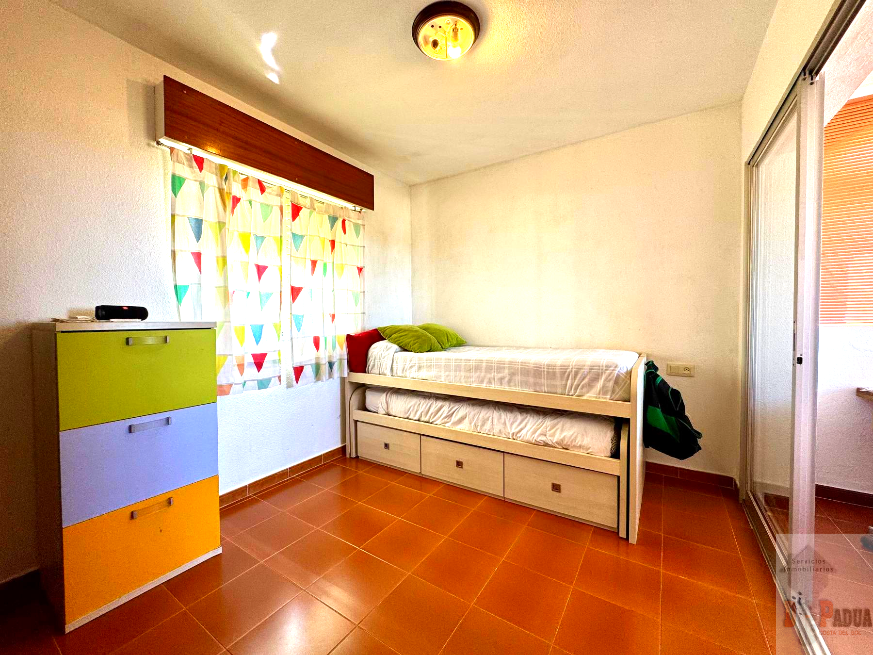 For sale of chalet in Chilches