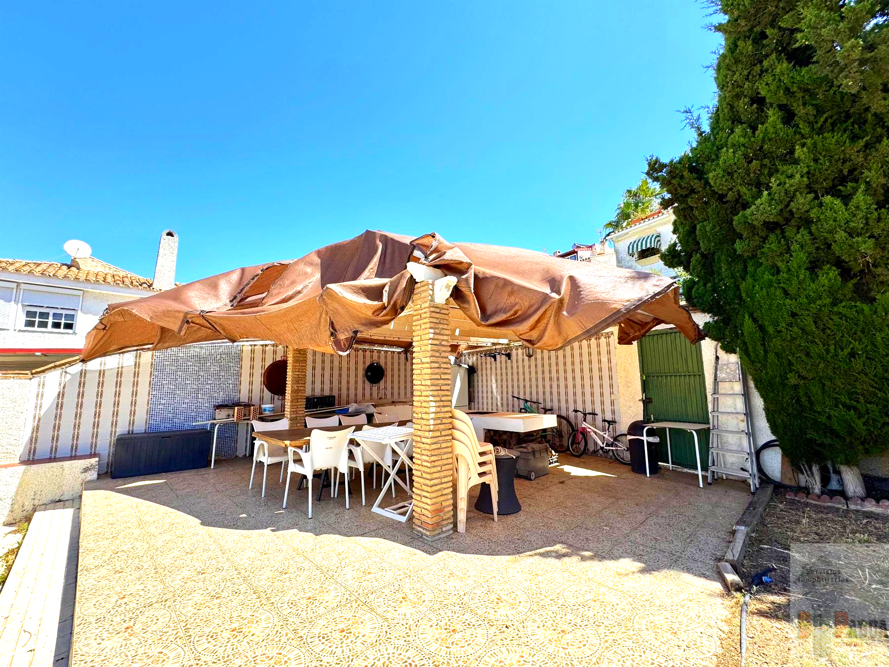 For sale of chalet in Chilches