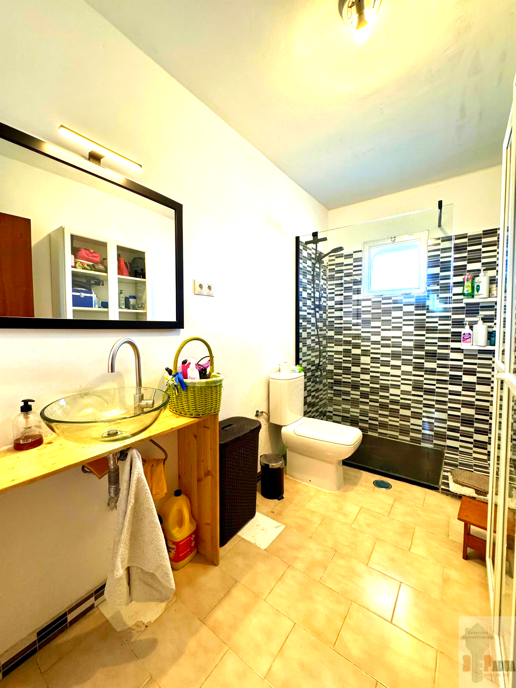 For sale of chalet in Chilches
