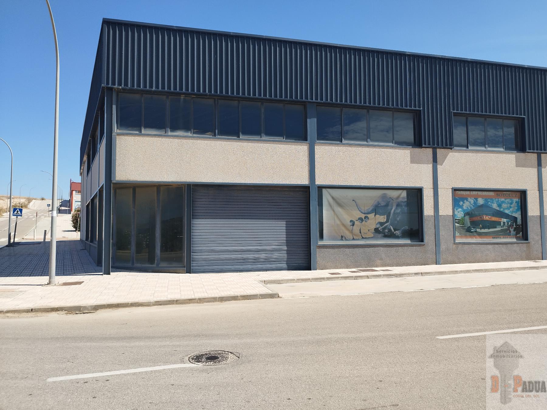 Venta de nave en Campillos