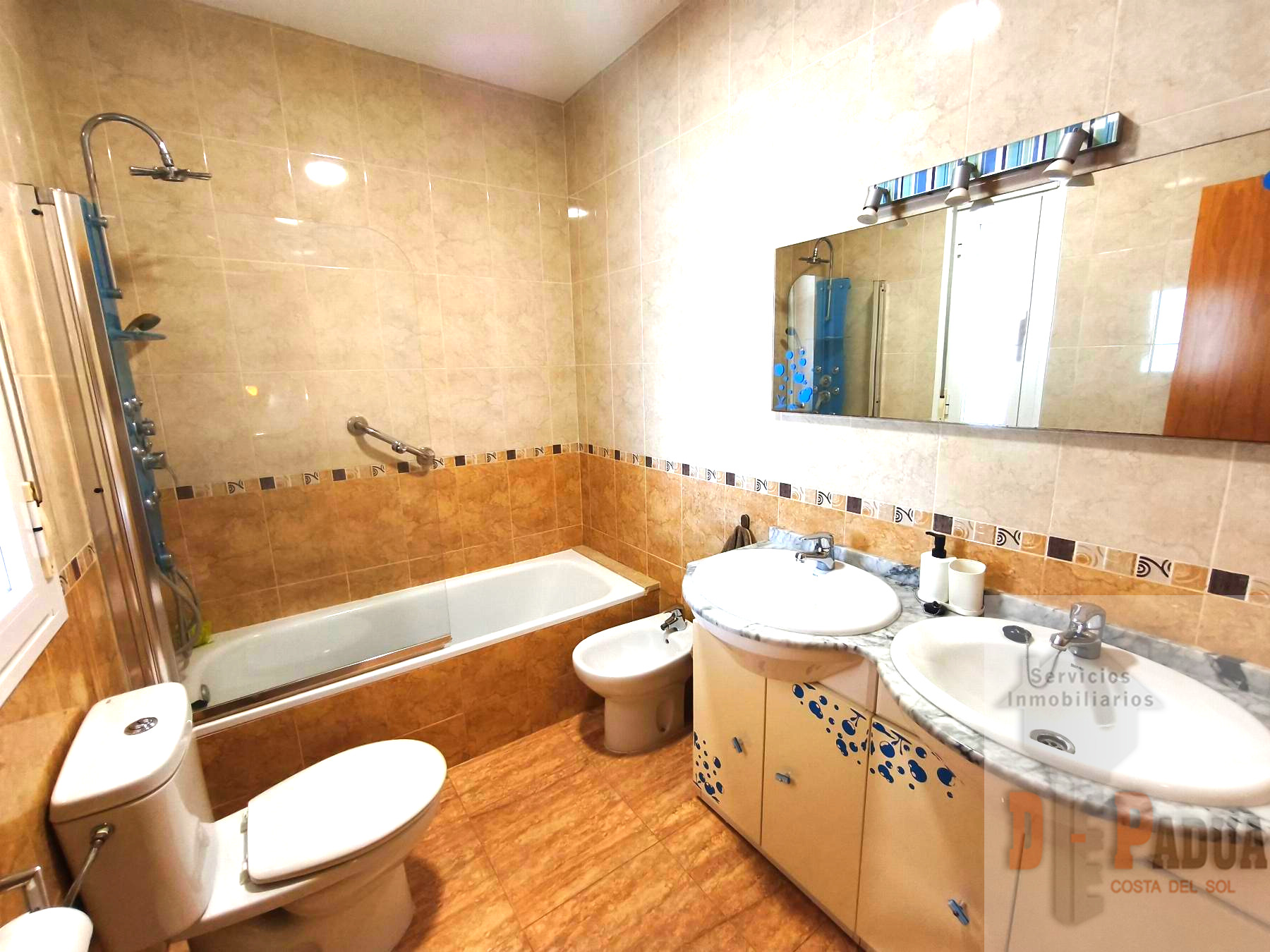 Venta de chalet en Campillos