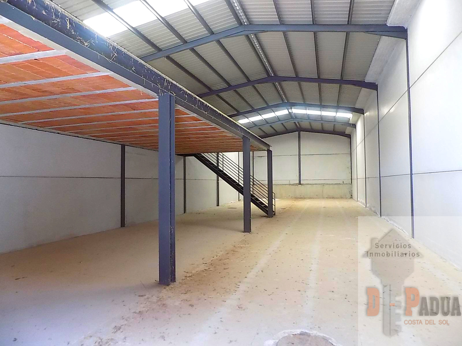 Venta de nave en Campillos
