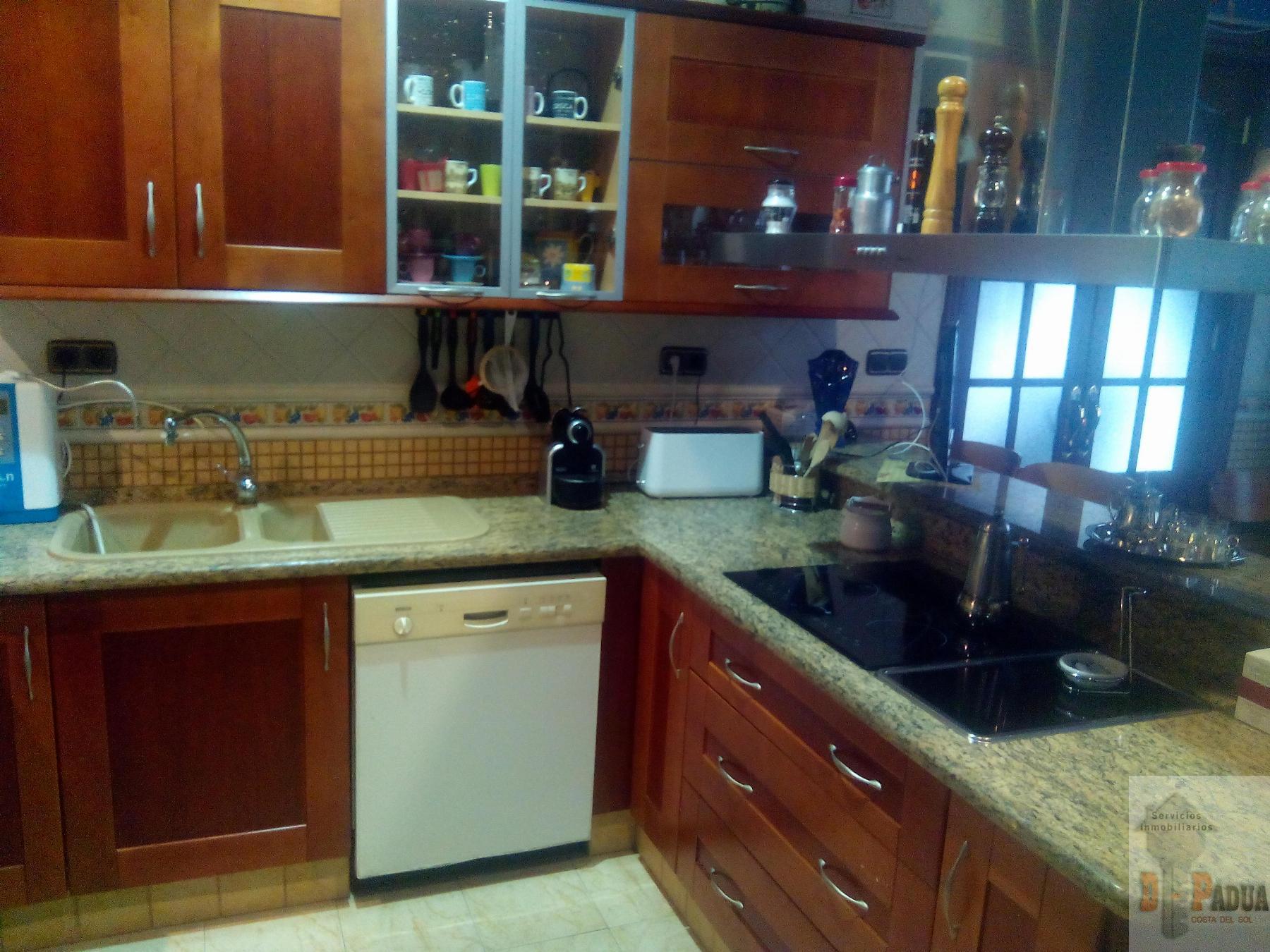 For sale of chalet in Campillos