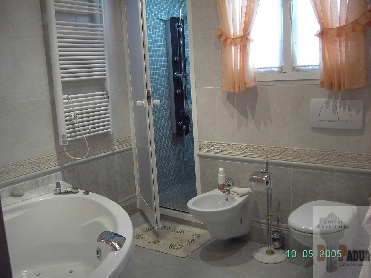 For sale of chalet in Campillos