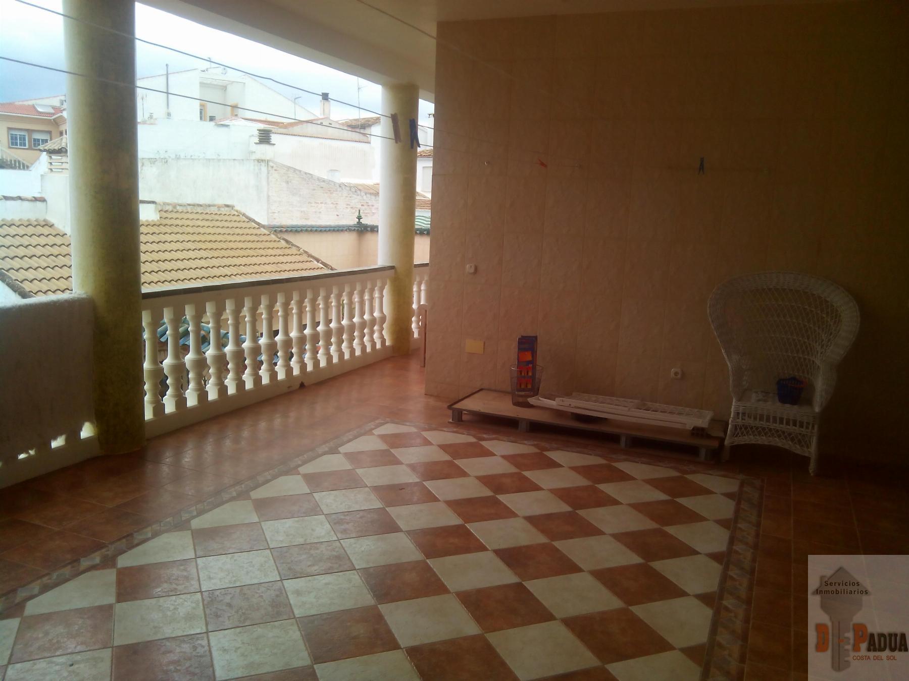 For sale of chalet in Campillos