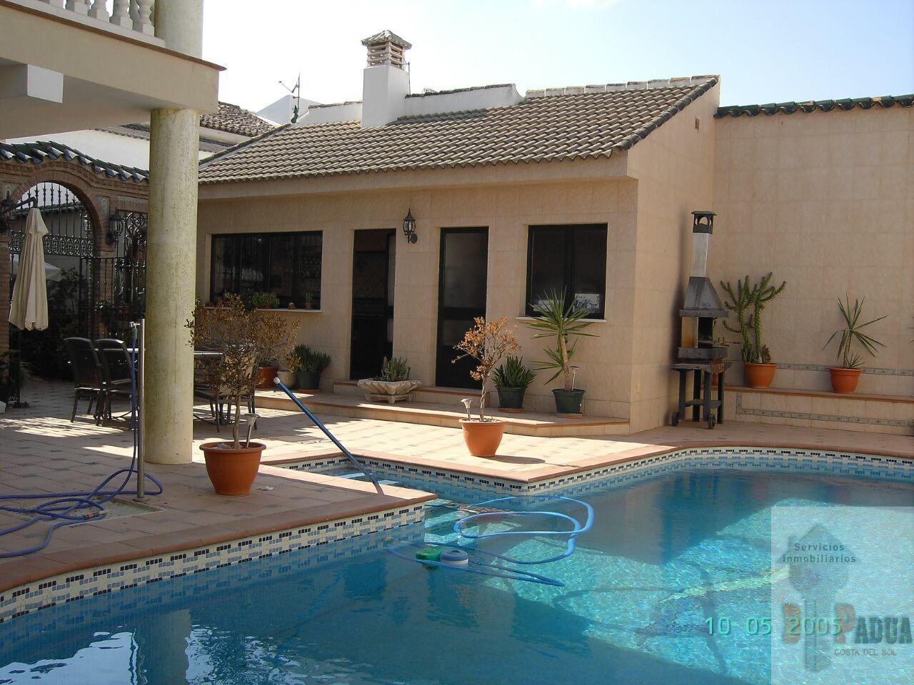 For sale of chalet in Campillos