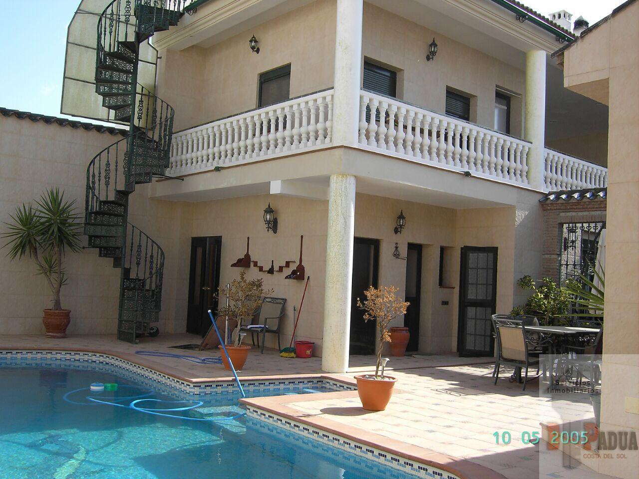 For sale of chalet in Campillos