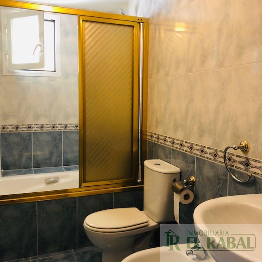 For sale of flat in La Puebla de Alfindén