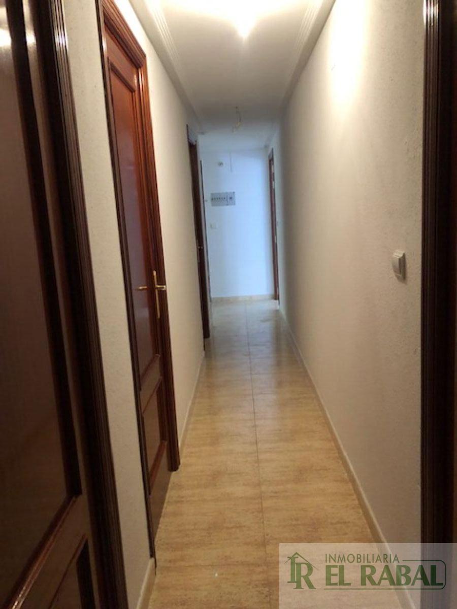 For sale of flat in La Puebla de Alfindén