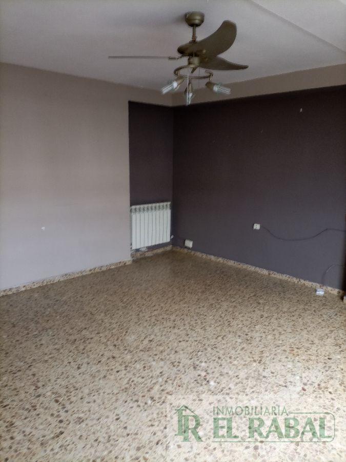 For sale of flat in Zaragoza