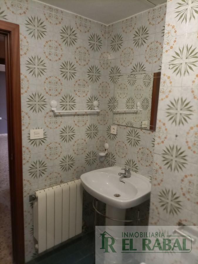For sale of flat in Zaragoza