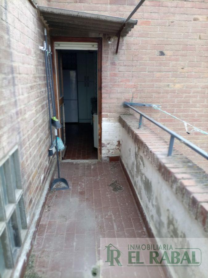For sale of flat in Zaragoza