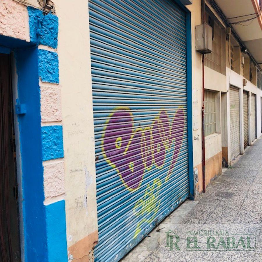 For sale of commercial in Zaragoza