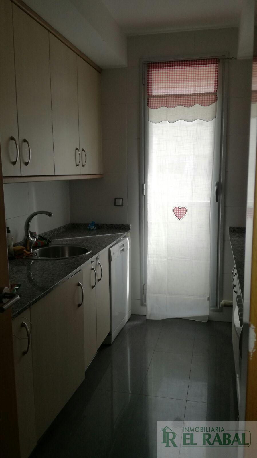 For sale of flat in Zaragoza