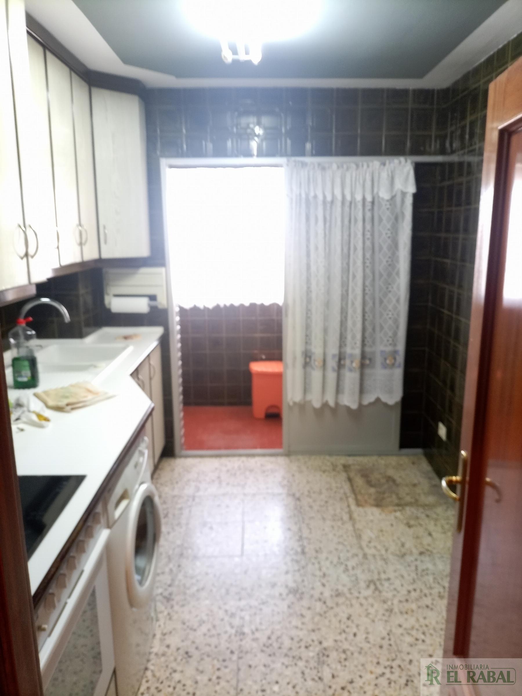 For sale of flat in Zaragoza