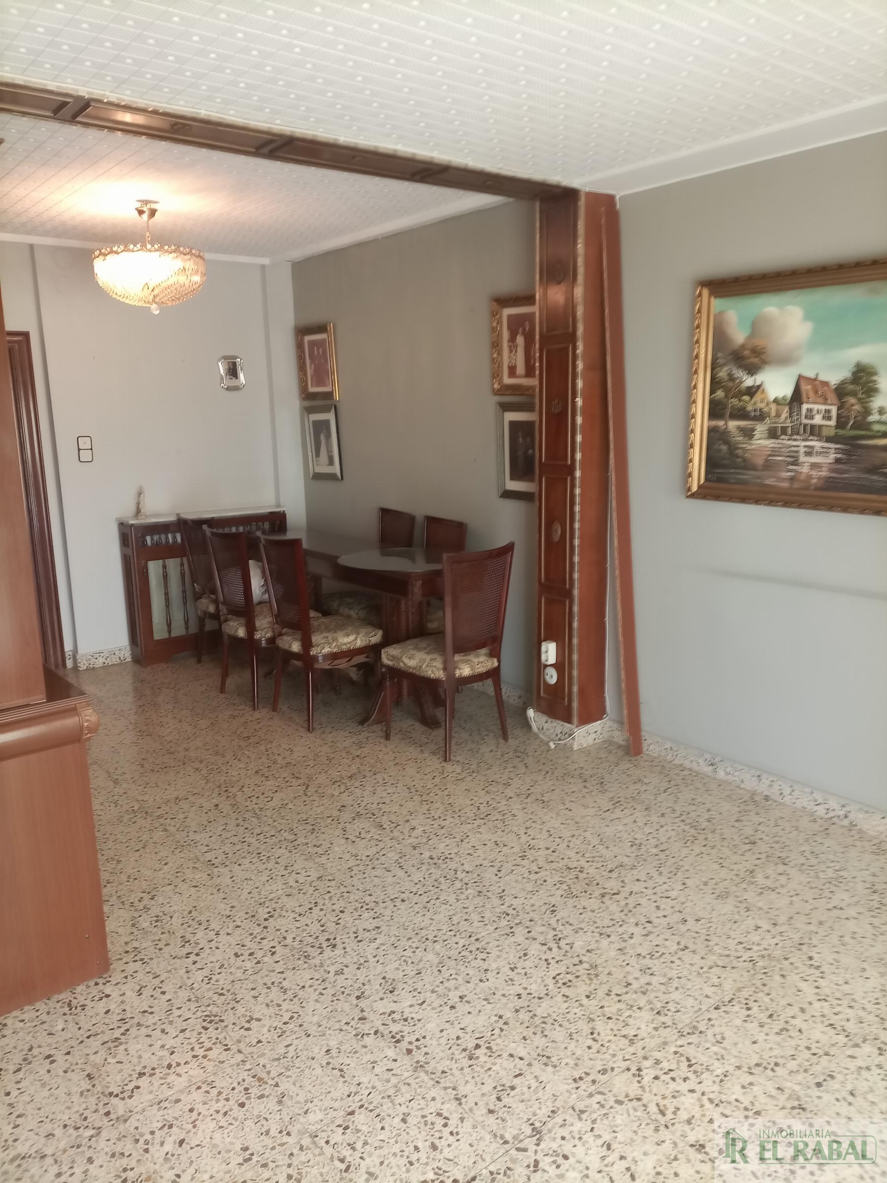 For sale of flat in Zaragoza